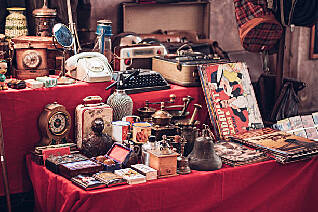 Antiques & Collectibles 